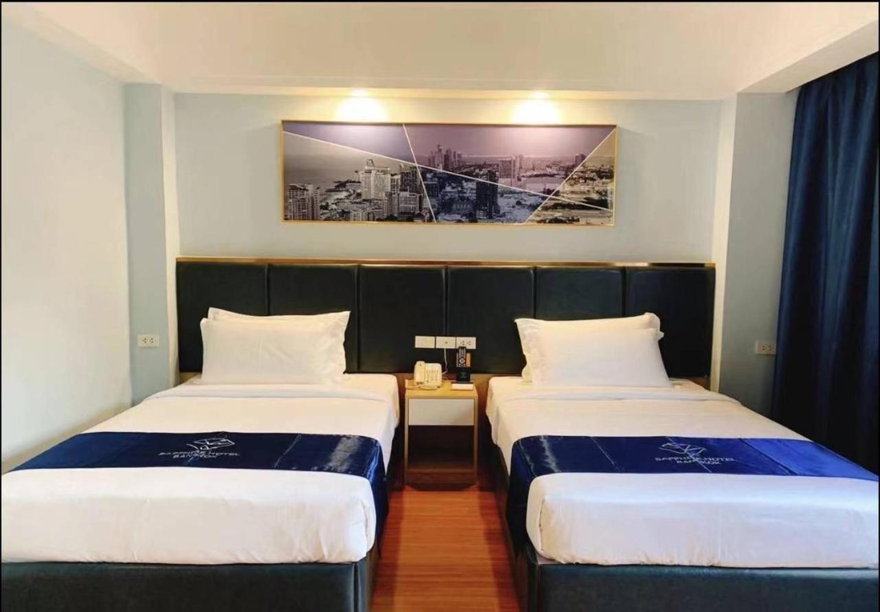 Sapphire Hotel Silom Bangkok Extérieur photo Deluxe Twin