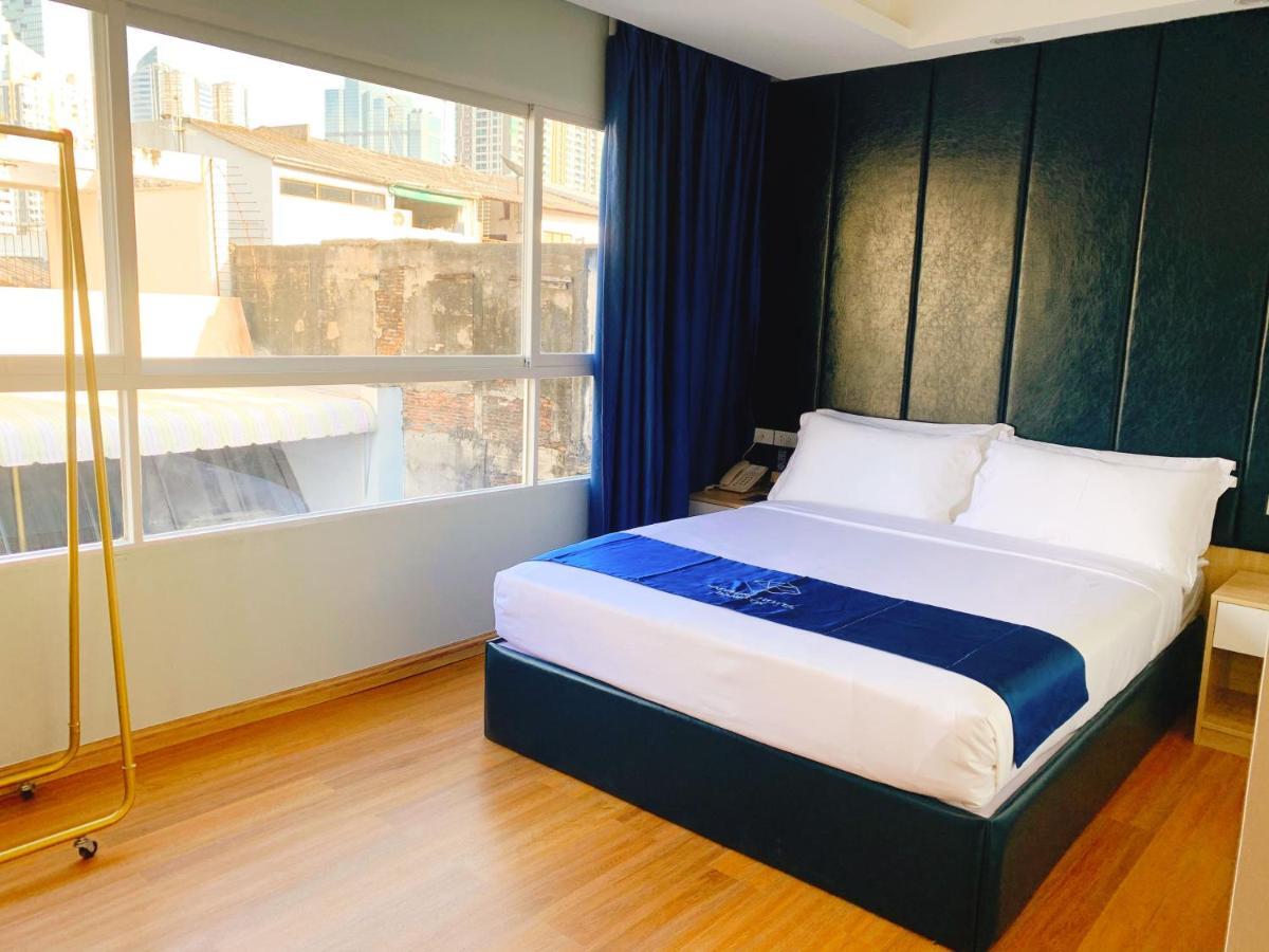 Sapphire Hotel Silom Bangkok Extérieur photo Deluxe Room